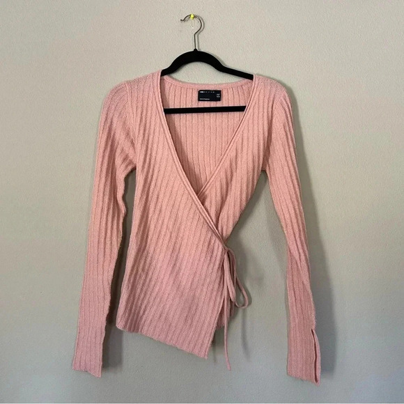 ASOS DESIGN Wrap Front Sweater in Rib in Dusky Pink Size 6 - Picture 5 of 8